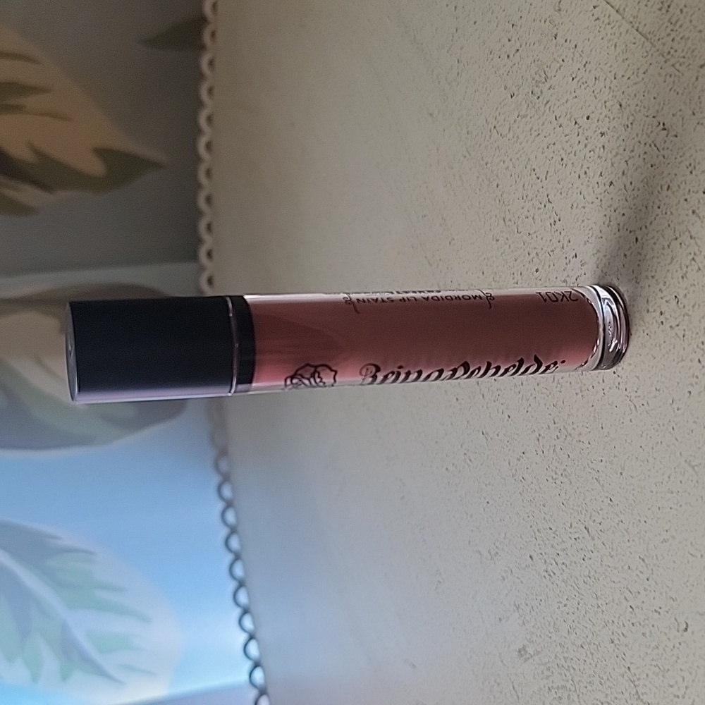 NIB Reina Rebelde Mordida Lip Stain CHUPETE